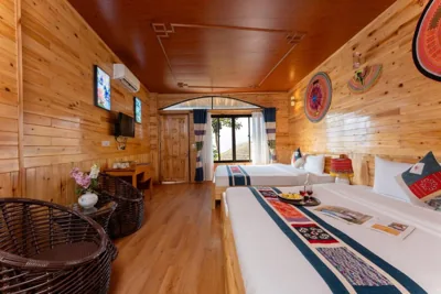 Deluxe Family Room — Muong Hoa River View Homestay