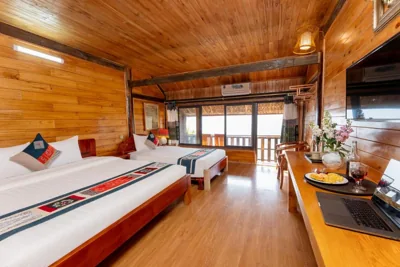 Deluxe Triple Room — Muong Hoa River View Homestay